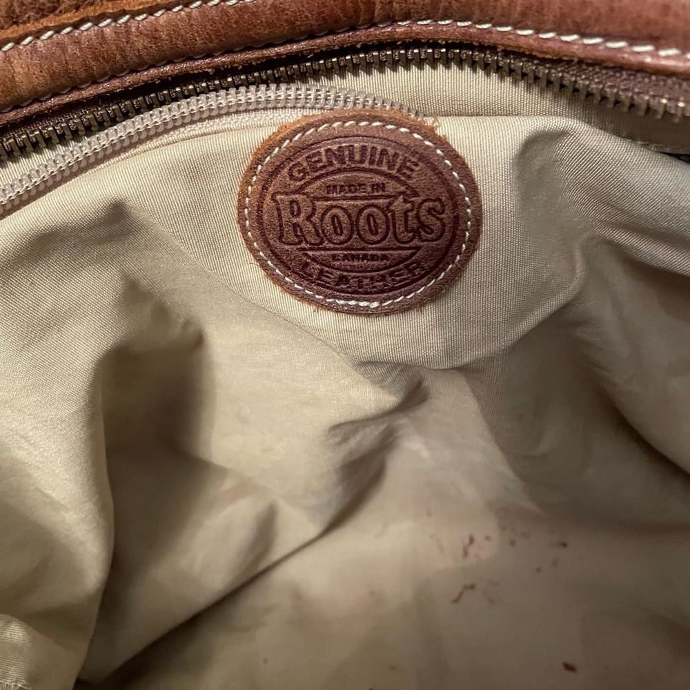 Roots Canada vintage leather bag. - Picture 9 of 15